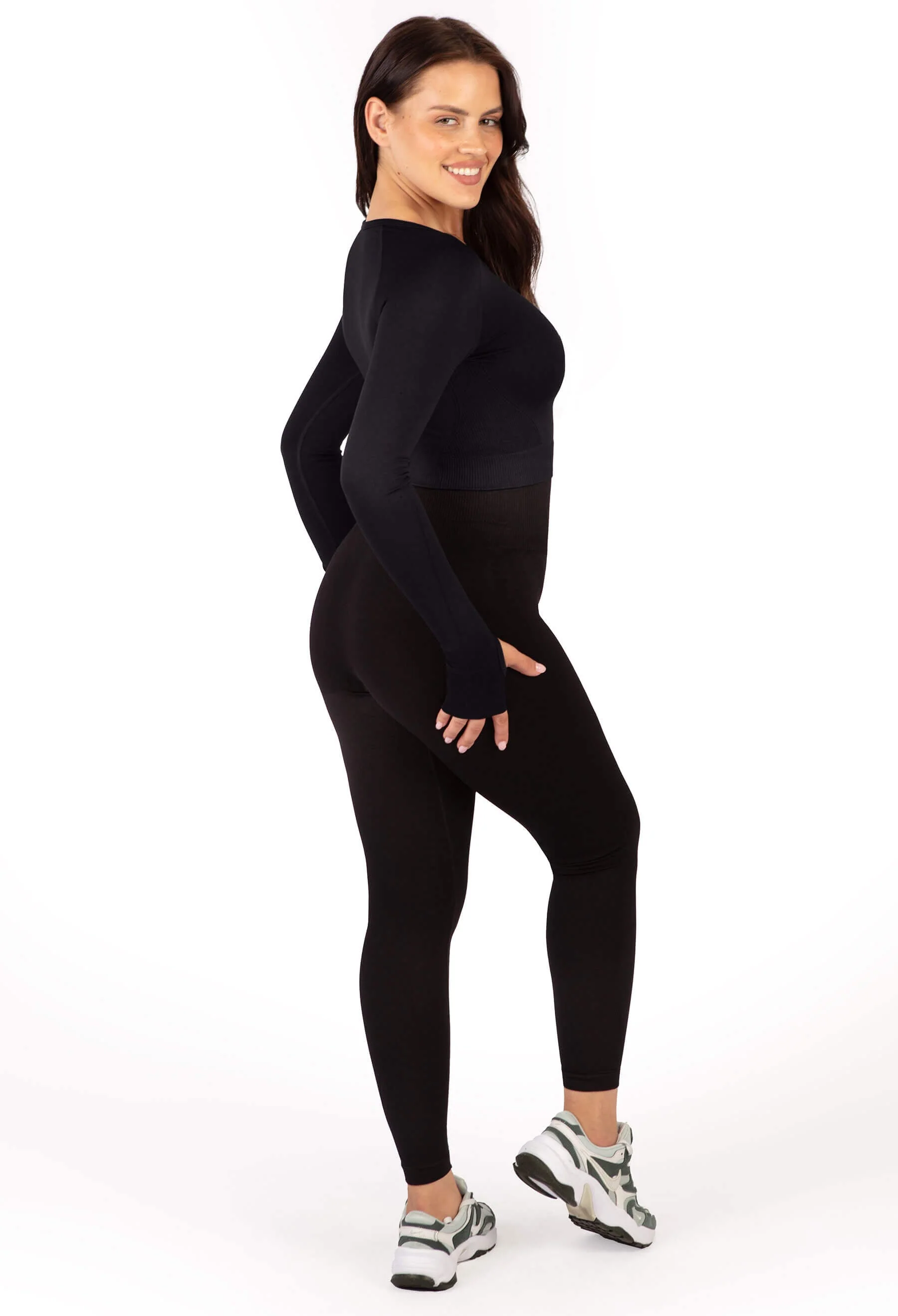 Seamless Long Sleeve Crop Top - Image 8